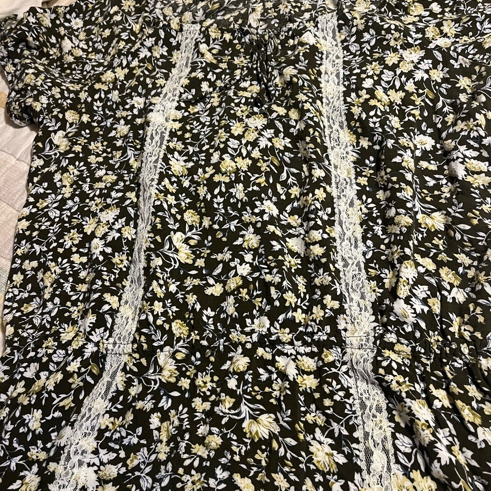 Cato Black Floral Lace Trim Top